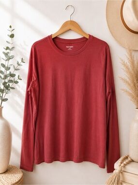 Old Navy Long Sleeve Tee